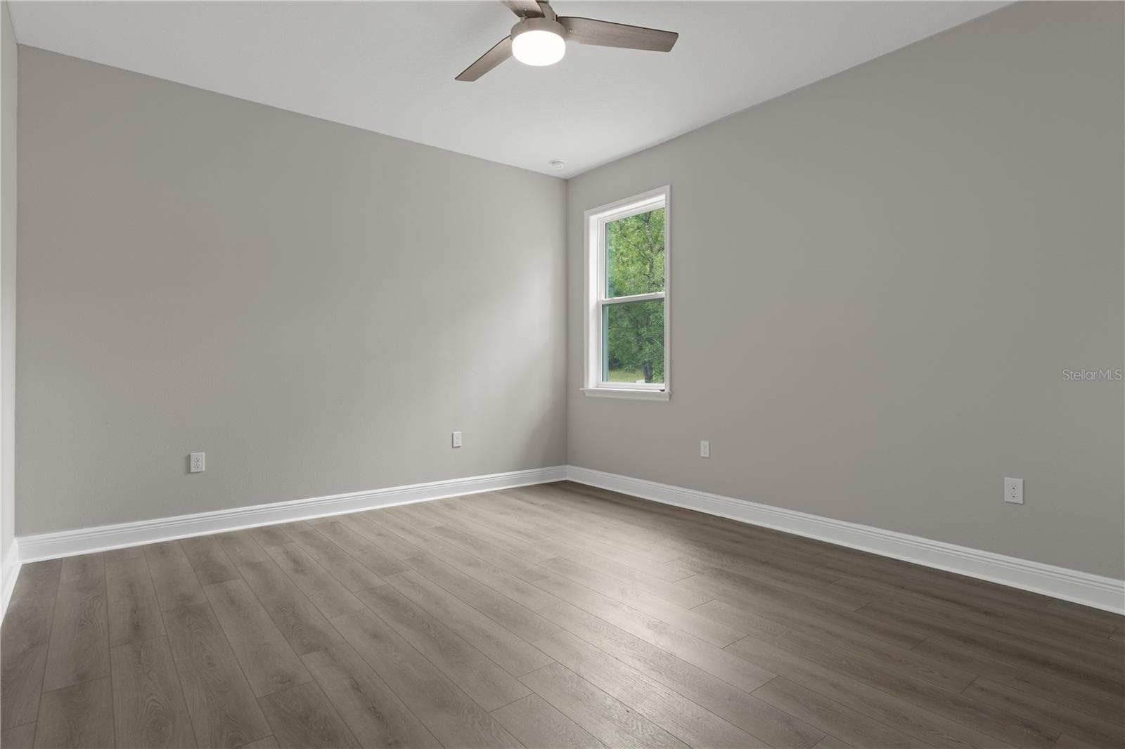 Single Family Residence at 3339 W VILLANOVA CT, BEVERLY HILLS, photo 84 of 149