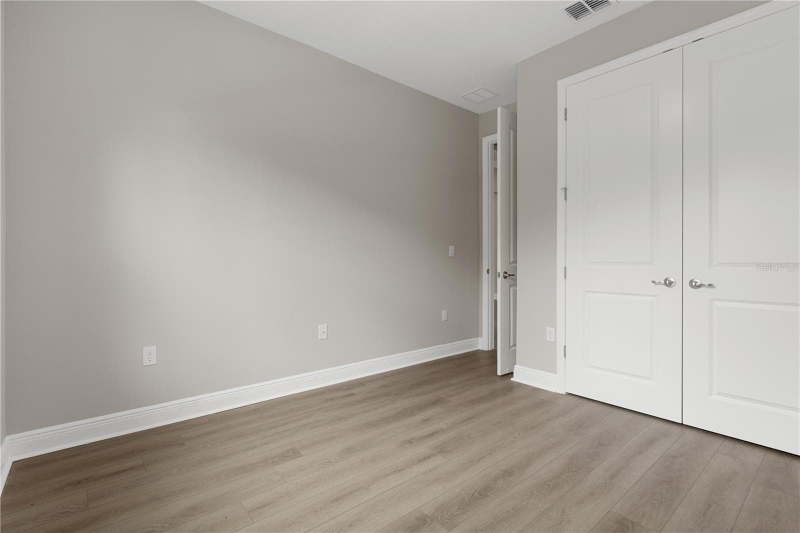 Single Family Residence at 3339 W VILLANOVA CT, BEVERLY HILLS, photo 106 of 149