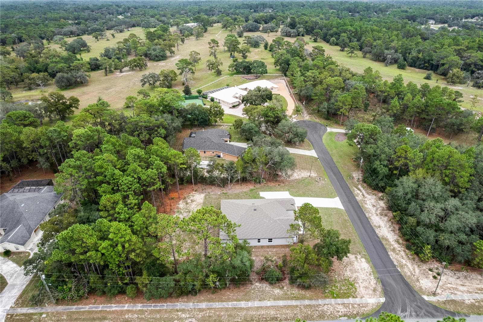Single Family Residence at 3339 W VILLANOVA CT, BEVERLY HILLS, photo 134 of 149