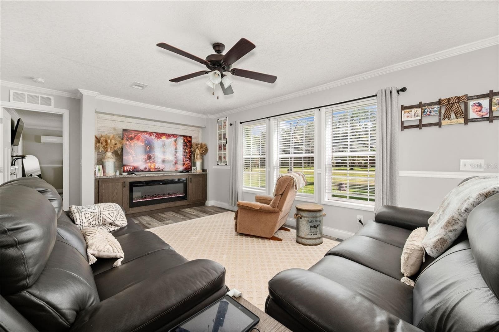 Manufactured Home at 232 SW TRUDY WAY, FORT WHITE, photo 4 of 73