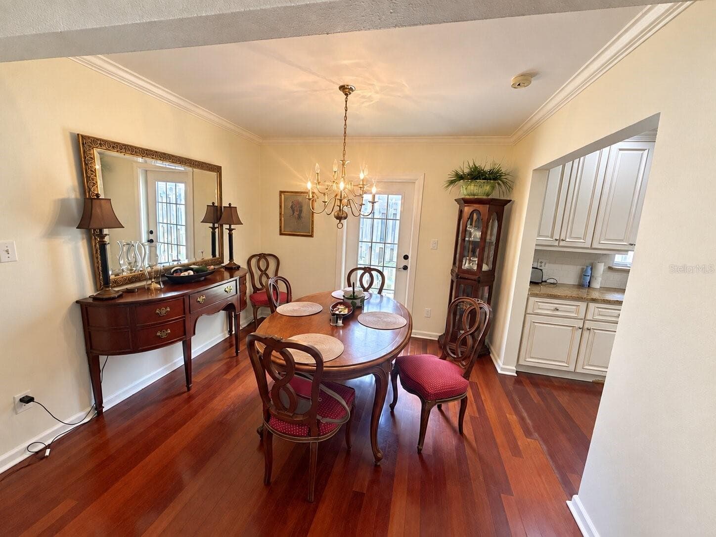 Single Family Residence at 1323 S SHADE AVE, SARASOTA, photo 8 of 19