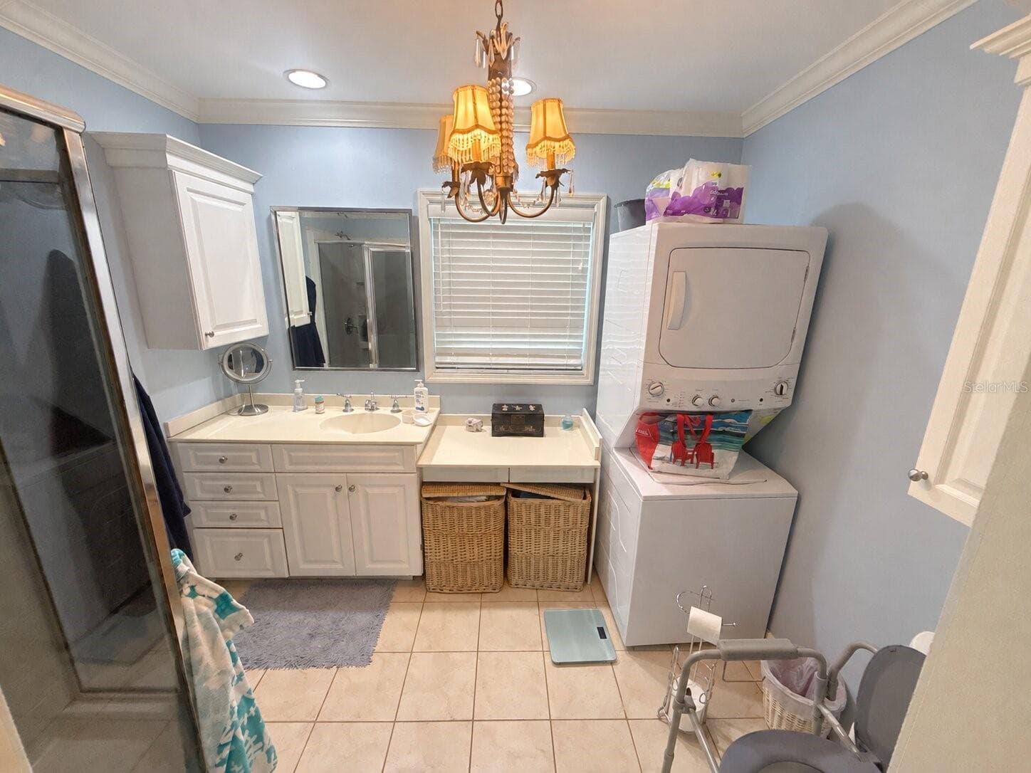 Single Family Residence at 1323 S SHADE AVE, SARASOTA, photo 13 of 19