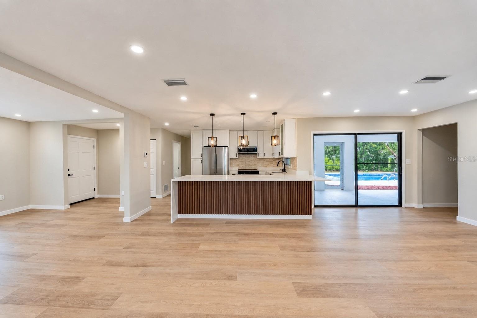 Single Family Residence at 501 CAMELIA LN, DELAND, photo 6 of 25
