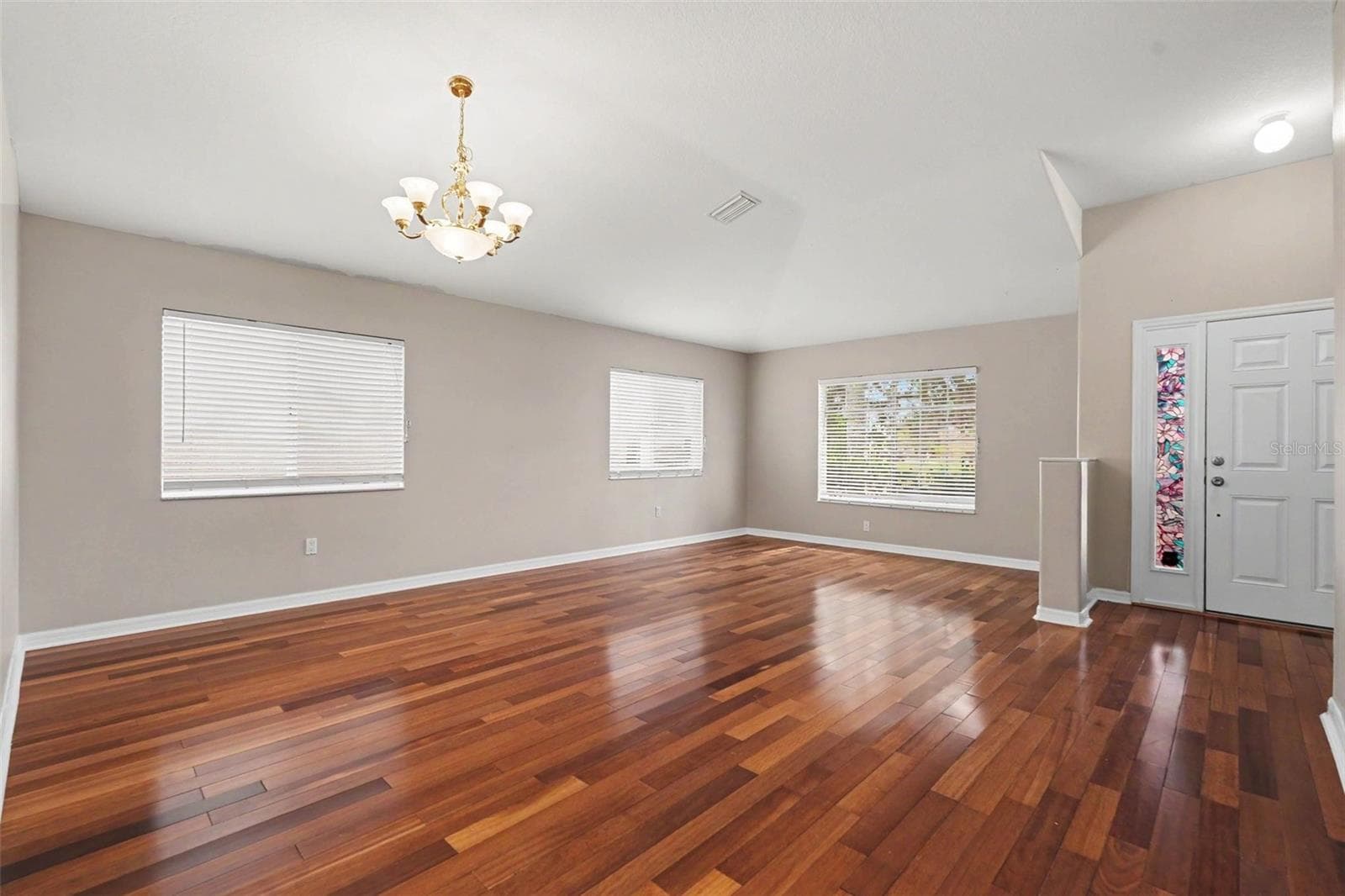 Single Family Residence at 27722 SUGAR LOAF DR, WESLEY CHAPEL, photo 2 of 18