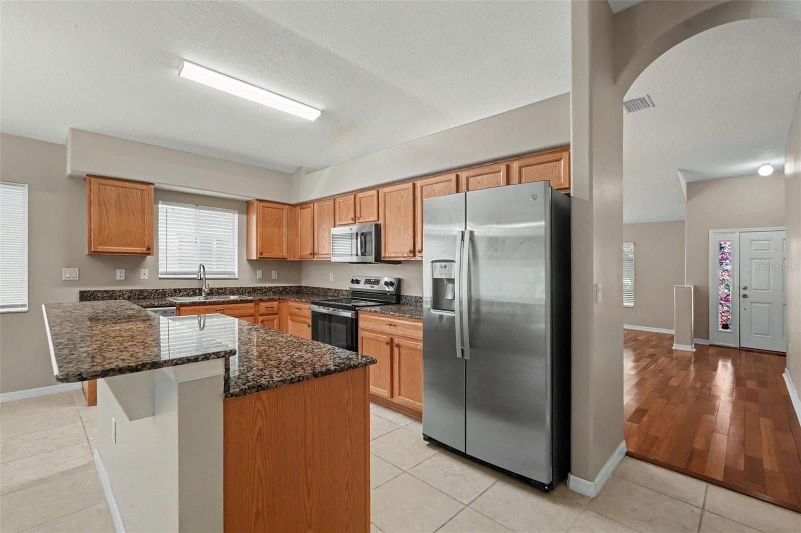 Single Family Residence at 27722 SUGAR LOAF DR, WESLEY CHAPEL, photo 6 of 18