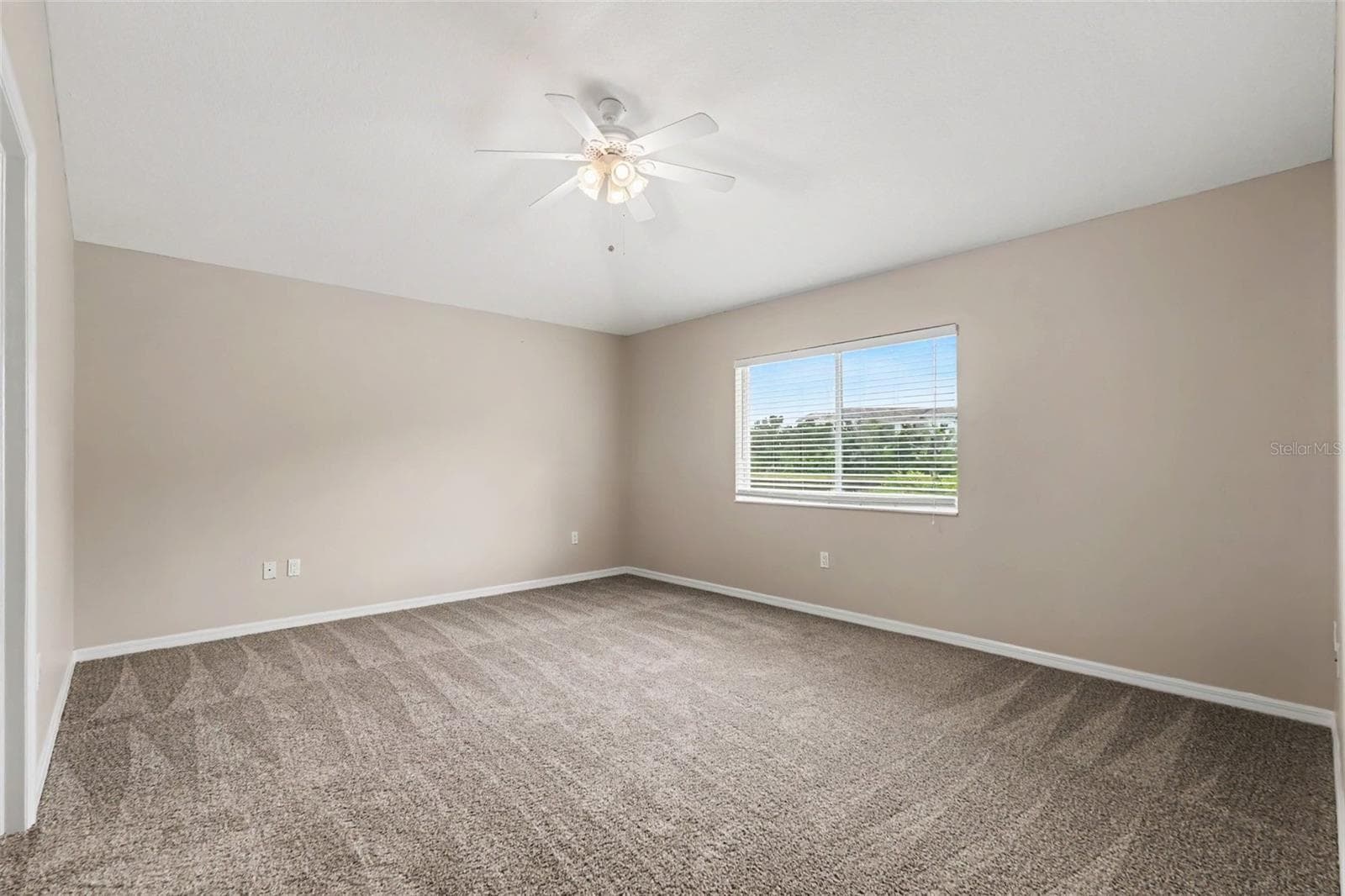 Single Family Residence at 27722 SUGAR LOAF DR, WESLEY CHAPEL, photo 11 of 18
