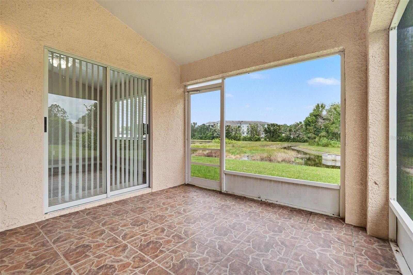 Single Family Residence at 27722 SUGAR LOAF DR, WESLEY CHAPEL, photo 17 of 18