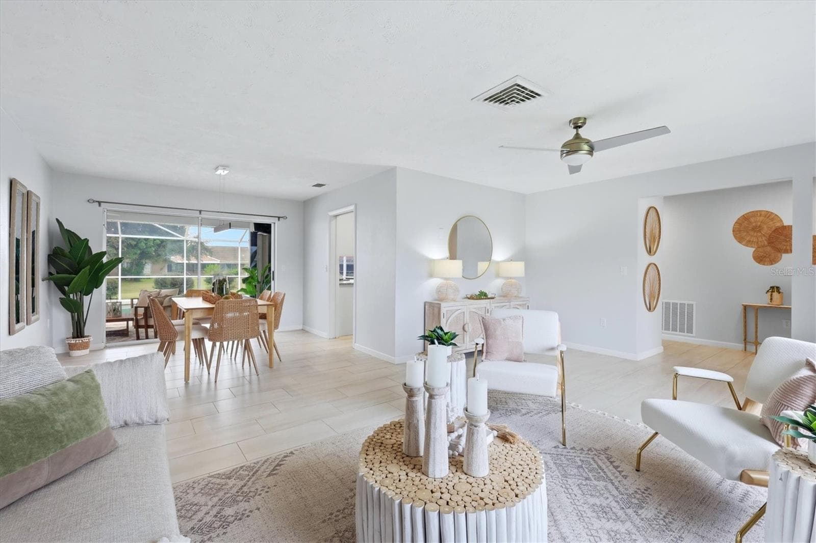 Living Room - 1010 MALIBU CT, VENICE