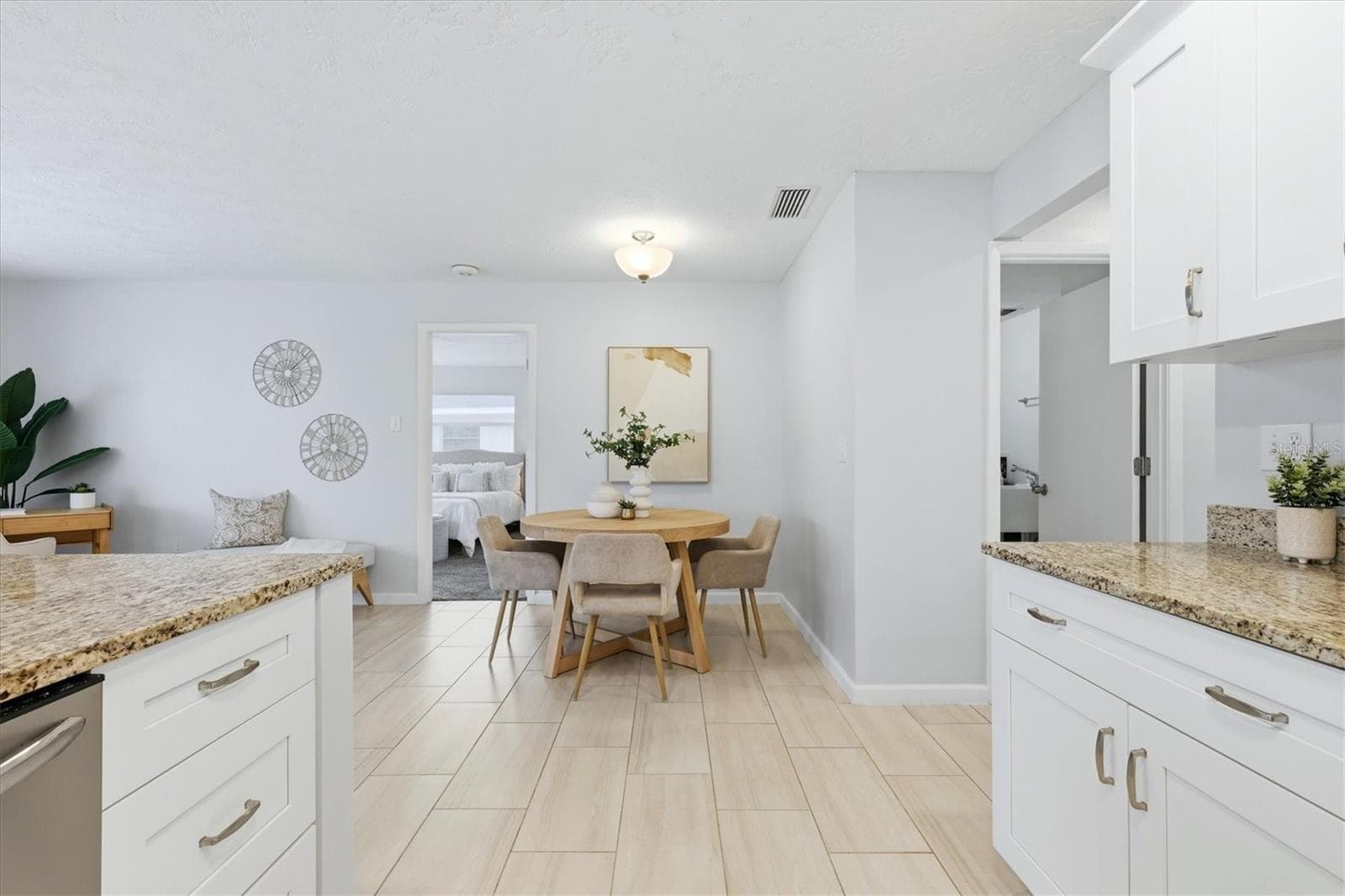 Kitchen - 1010 MALIBU CT, VENICE
