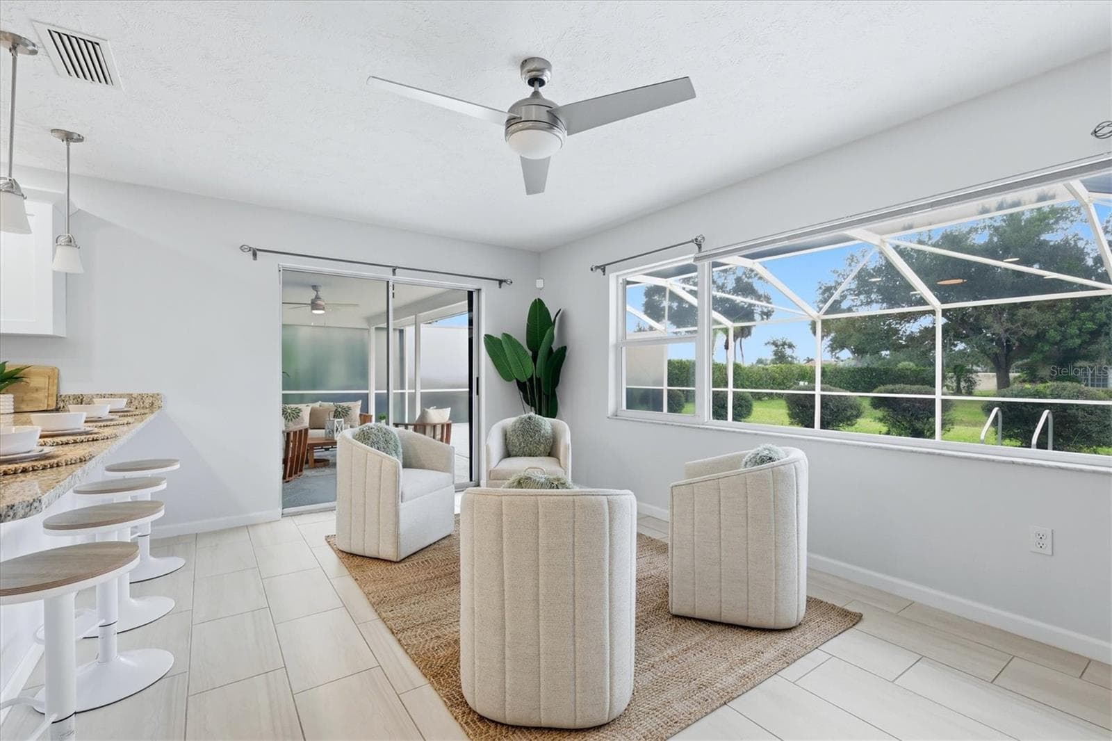 Family Room - 1010 MALIBU CT, VENICE