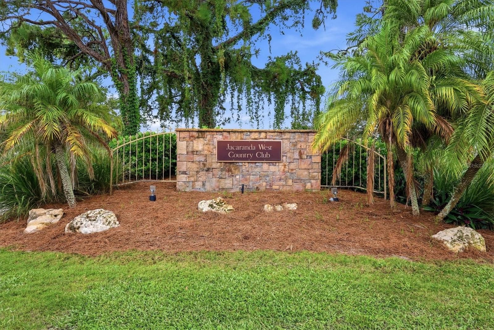 Single Family Residence at 1010 MALIBU CT, VENICE, photo 44 of 50