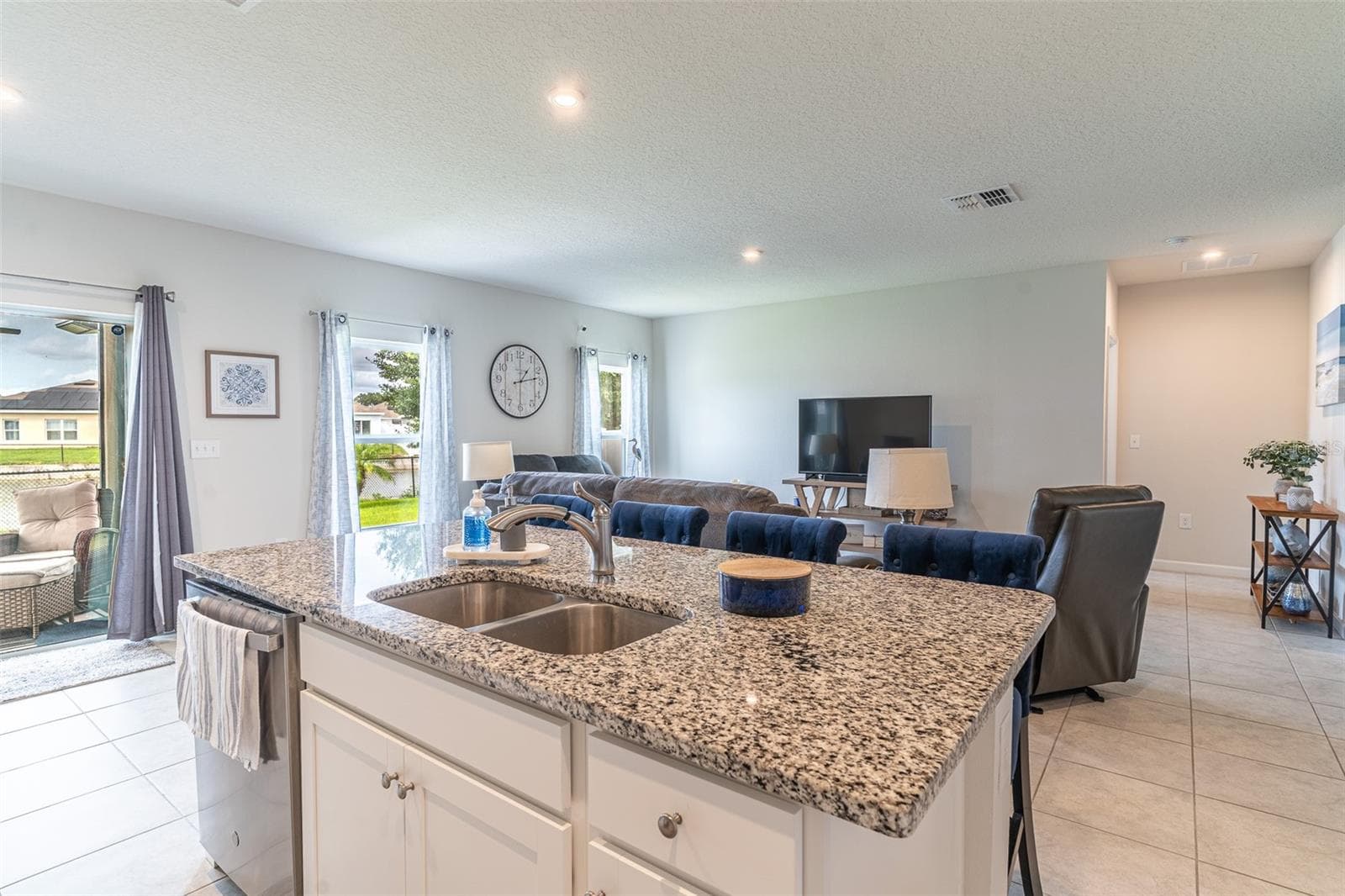 Single Family Residence at 1331 HAINES DR, WINTER HAVEN, photo 8 of 36