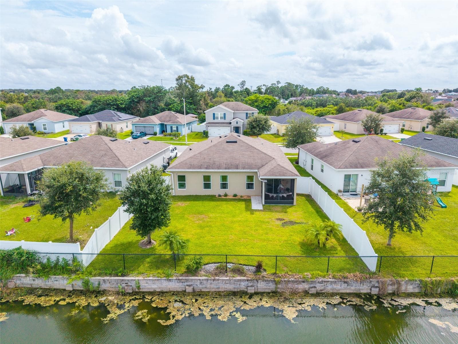Single Family Residence at 1331 HAINES DR, WINTER HAVEN, photo 32 of 36