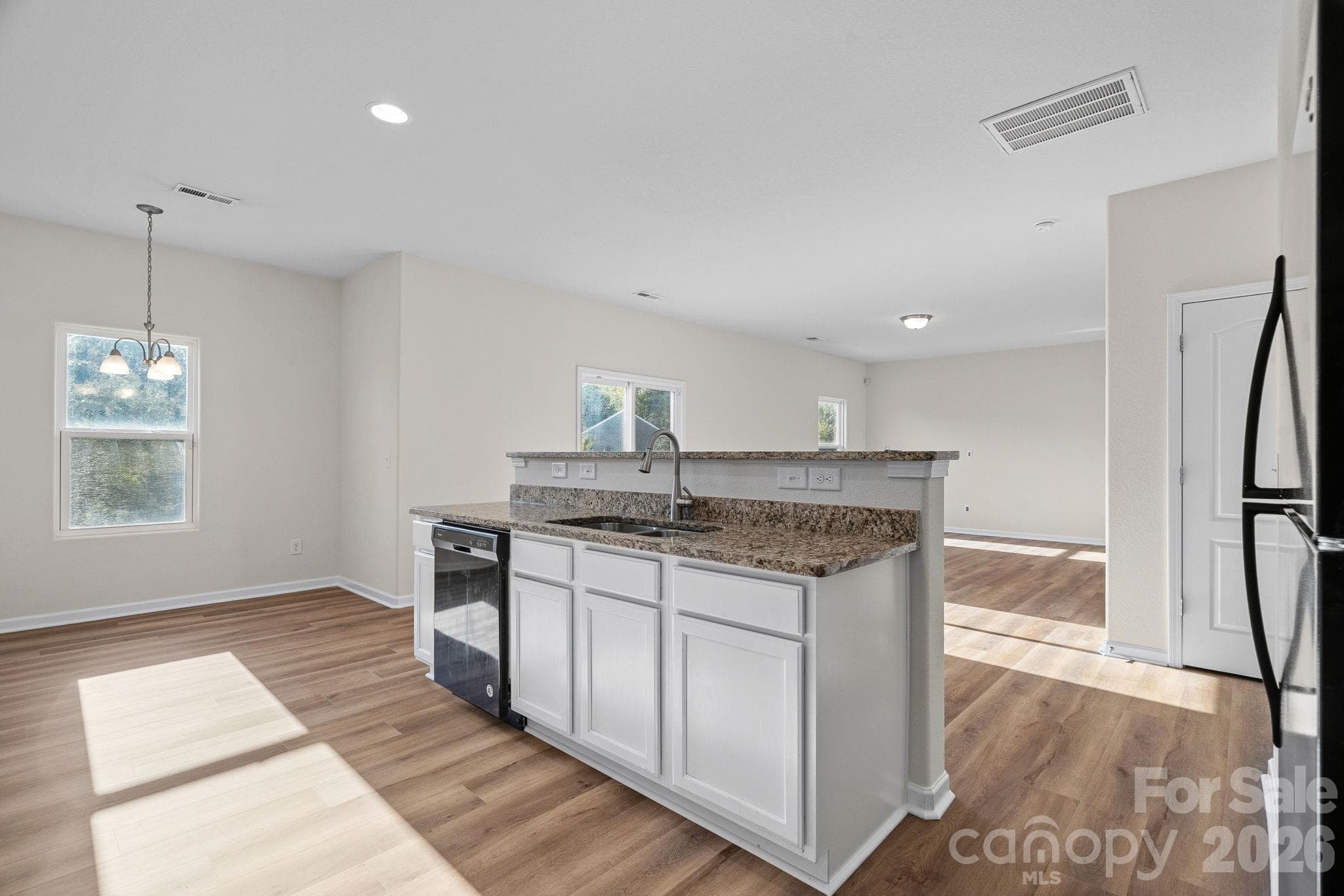 Kitchen - 6215 Paw Village Road, Charlotte