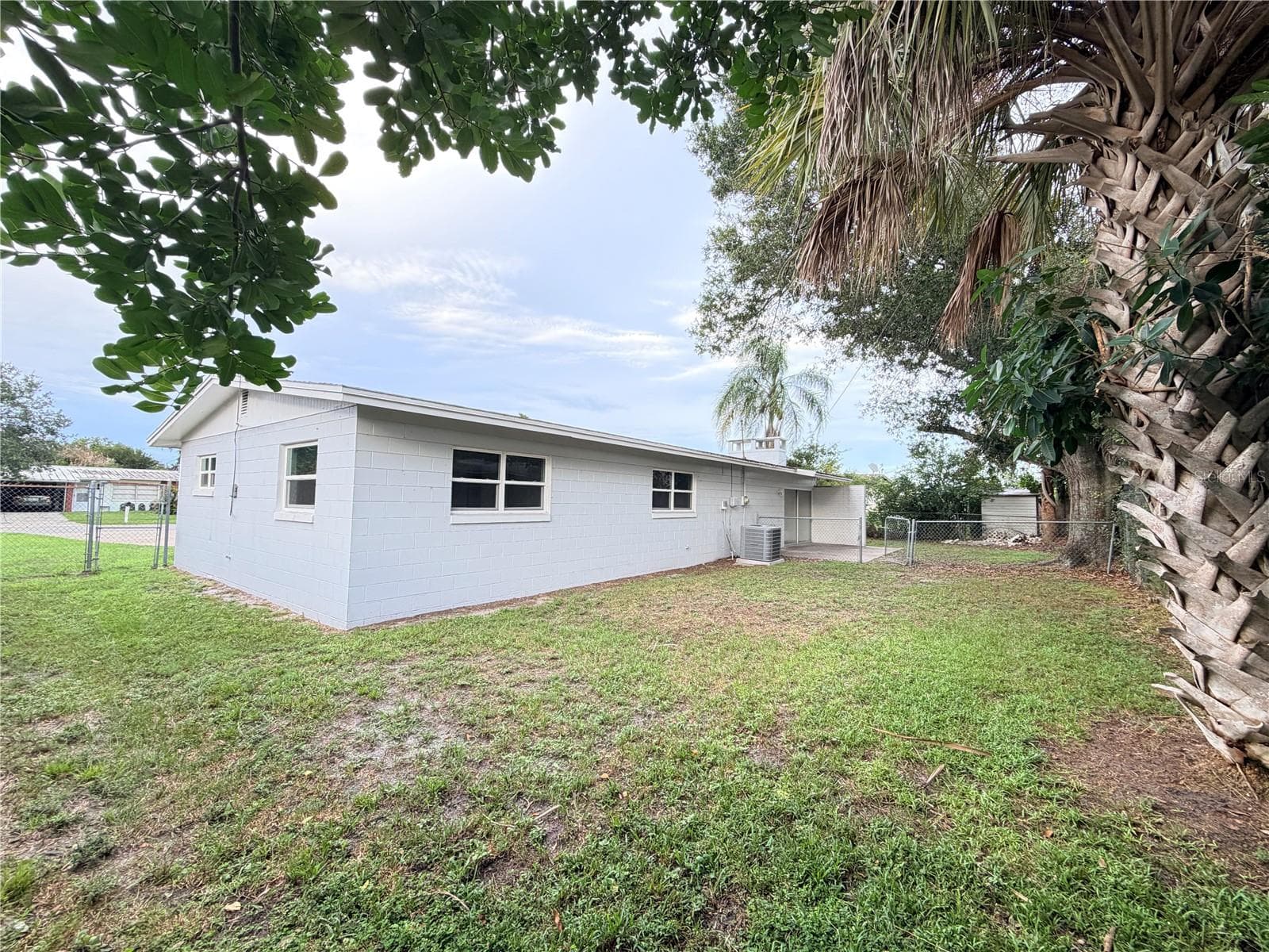Single Family Residence at 105 CARIB DR, MERRITT ISLAND, photo 22 of 25