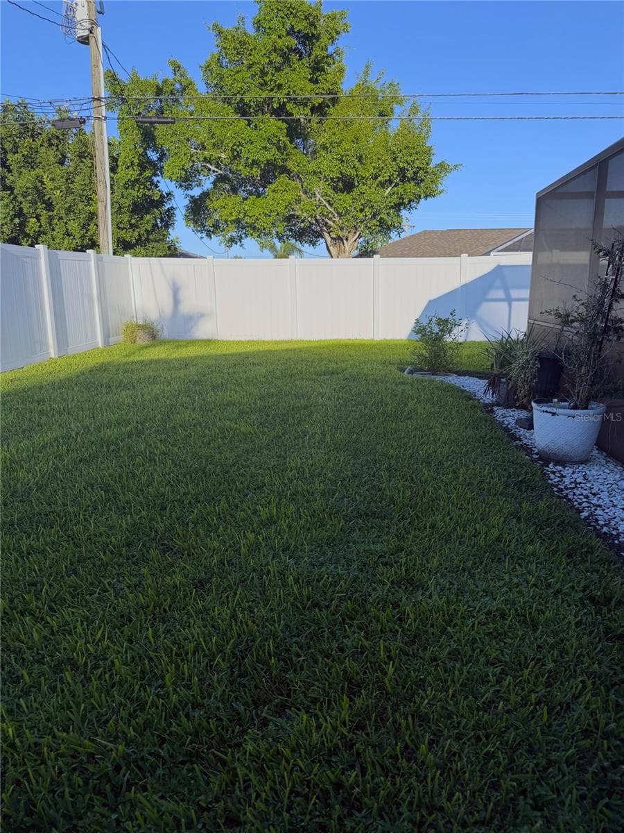 Single Family Residence at 1943 SE 8TH PL, CAPE CORAL, photo 4 of 51
