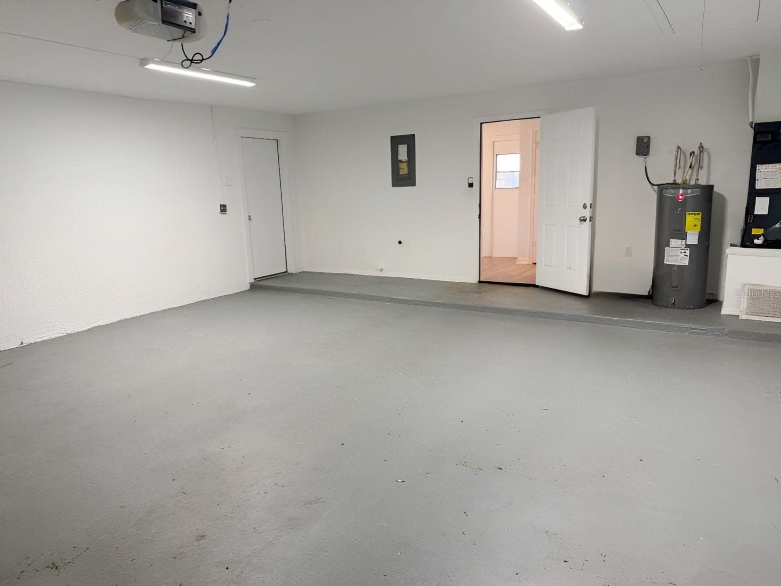 Garage - 3501 CALGARY LN, MOUNT DORA