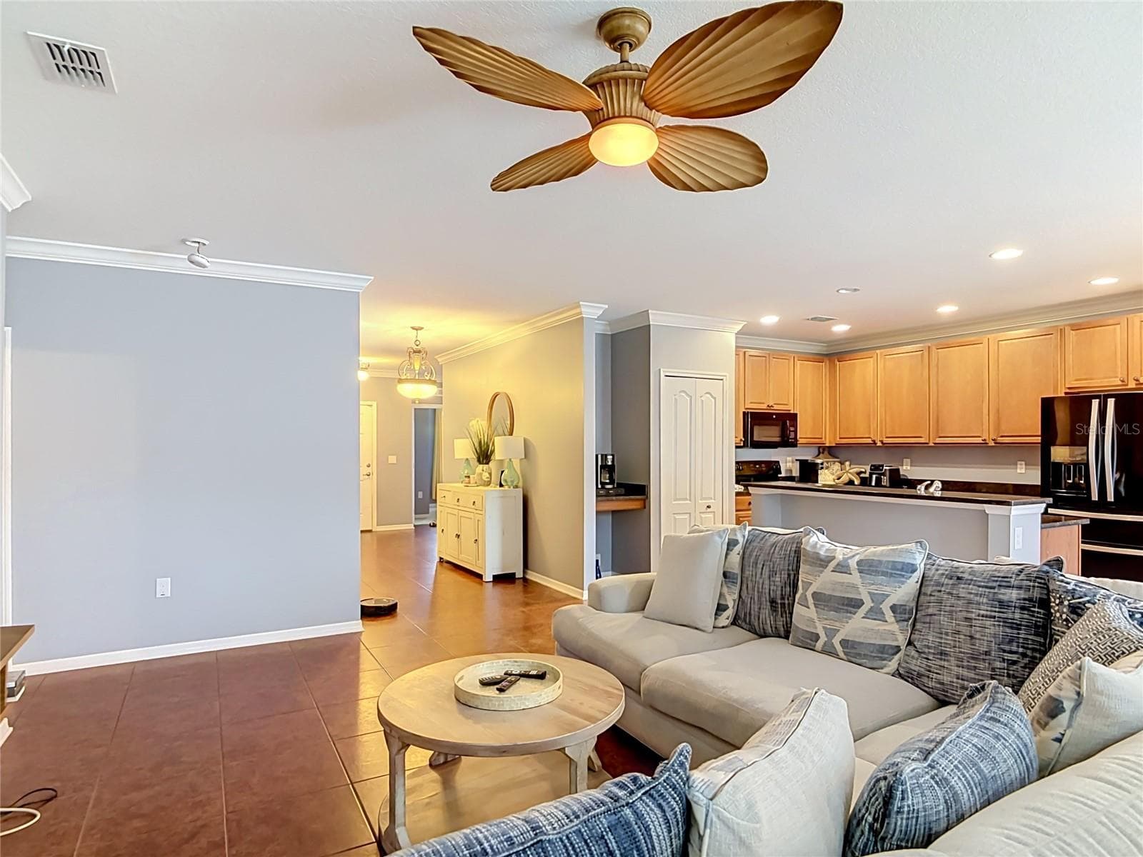 Single Family Residence at 141 W FIESTA KEY LOOP, DELAND, photo 7 of 61