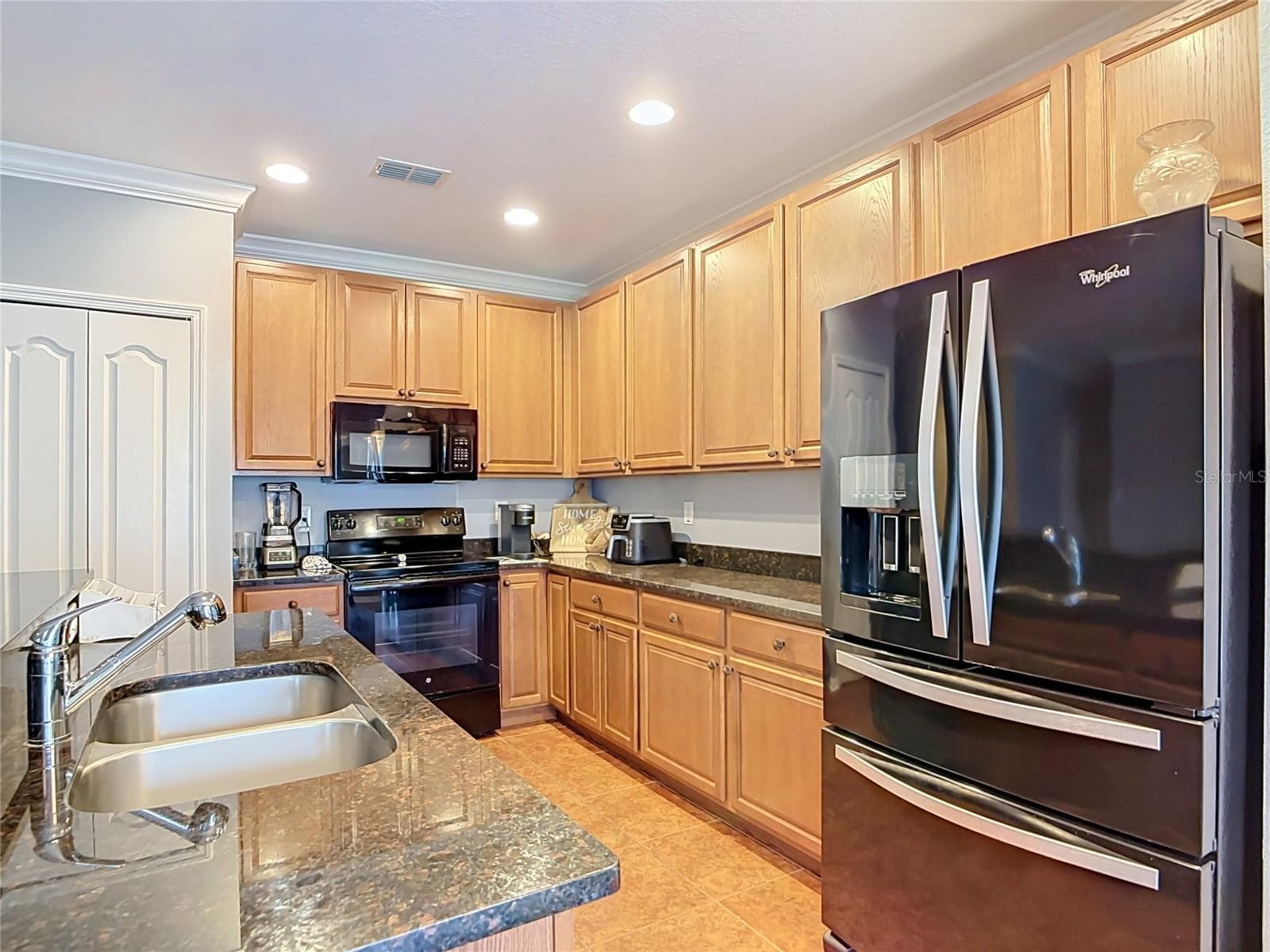 Single Family Residence at 141 W FIESTA KEY LOOP, DELAND, photo 13 of 61