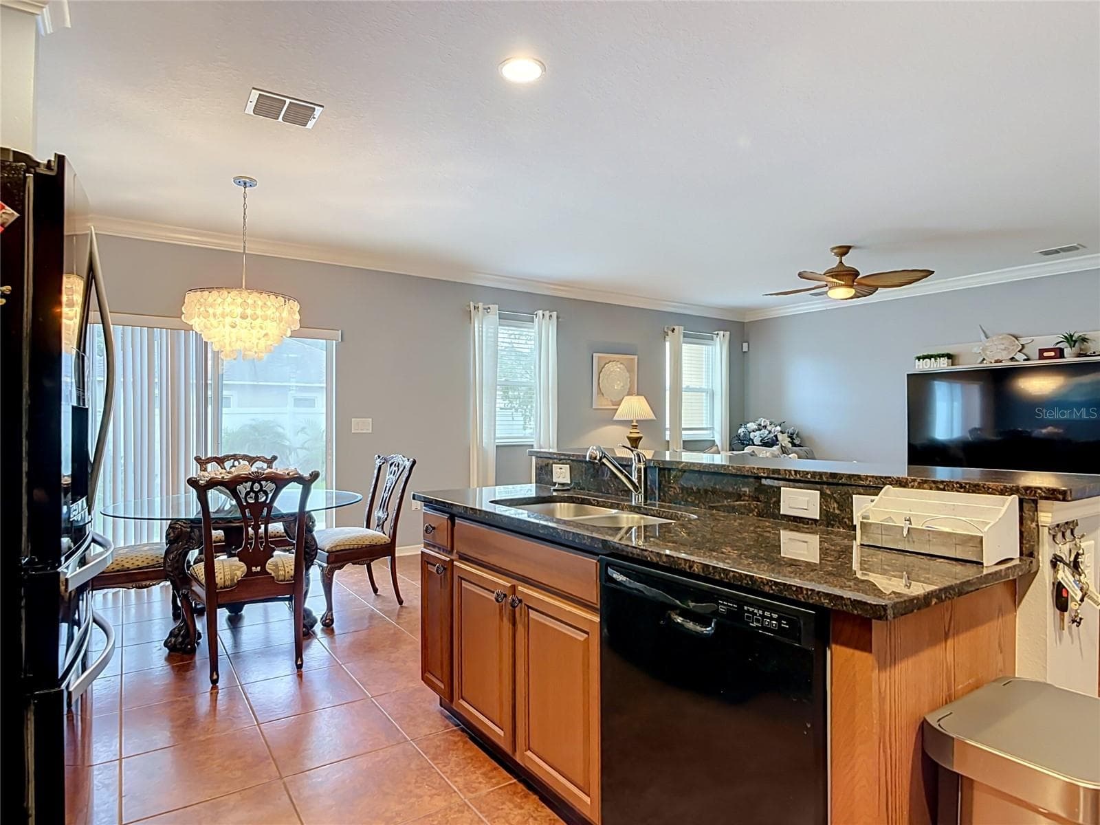 Single Family Residence at 141 W FIESTA KEY LOOP, DELAND, photo 14 of 61