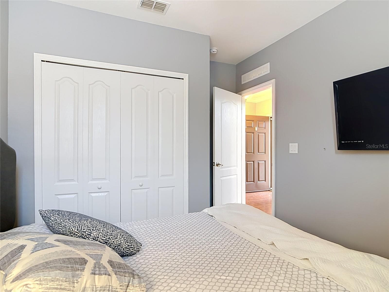 Single Family Residence at 141 W FIESTA KEY LOOP, DELAND, photo 29 of 61
