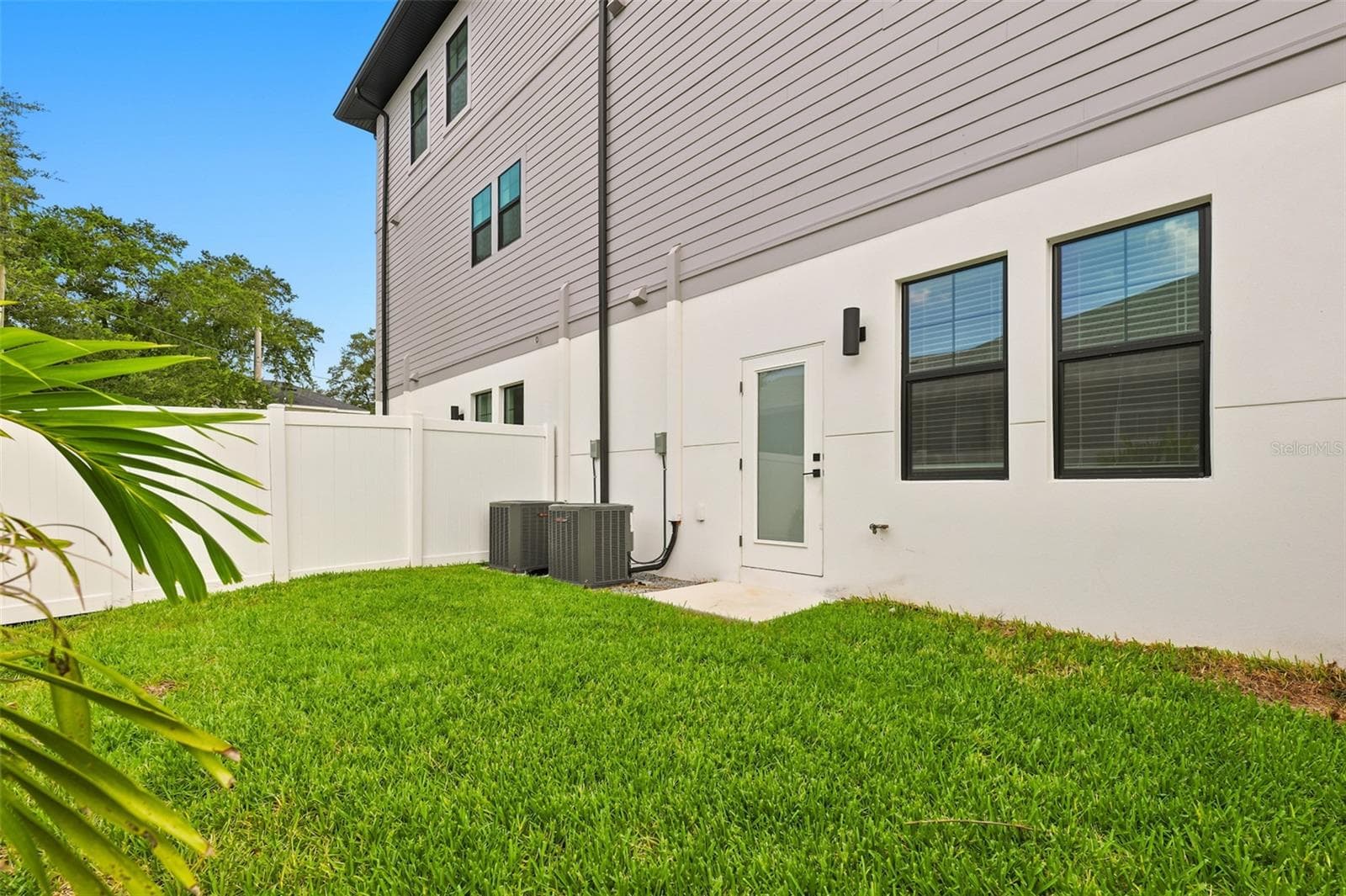 Townhouse at 4324 W GRAY ST #2, TAMPA, photo 34 of 45