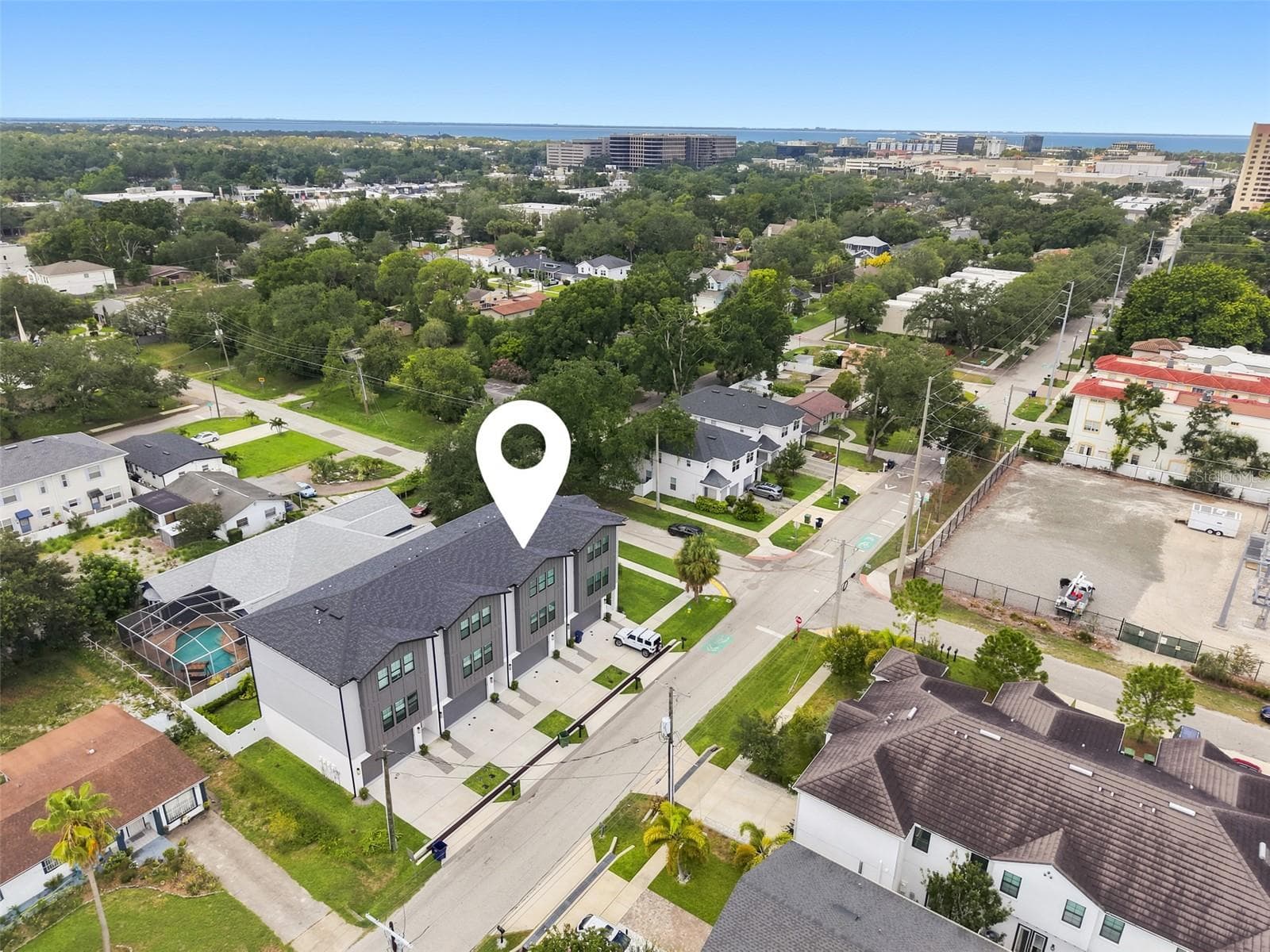 Townhouse at 4324 W GRAY ST #2, TAMPA, photo 40 of 45