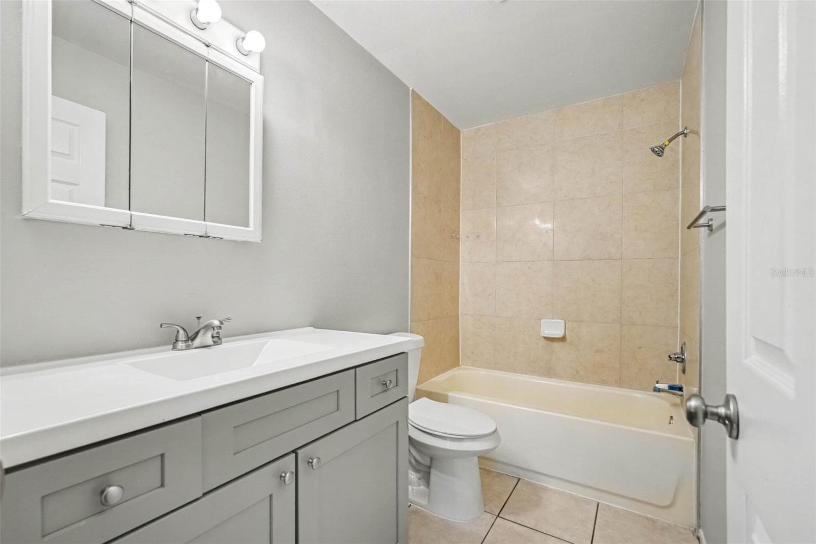 Single Family Residence at 13904 FULLERTON DR, TAMPA, photo 17 of 21