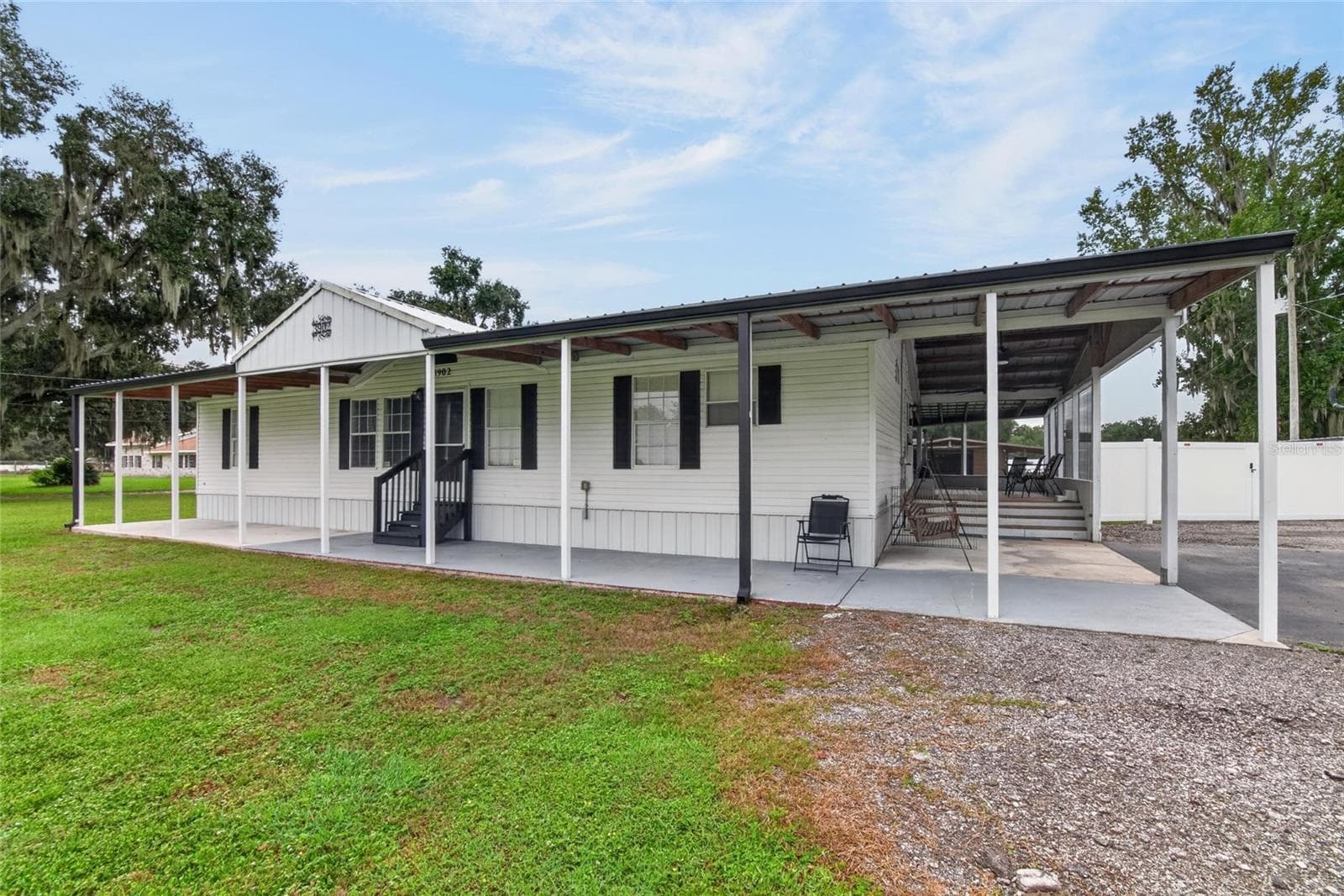 Manufactured Home at 3902 TOPRECA DR, PLANT CITY, photo 2 of 31