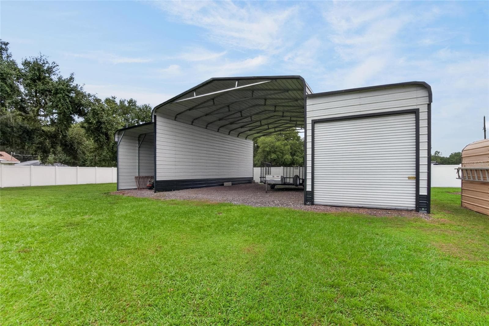 Manufactured Home at 3902 TOPRECA DR, PLANT CITY, photo 3 of 31