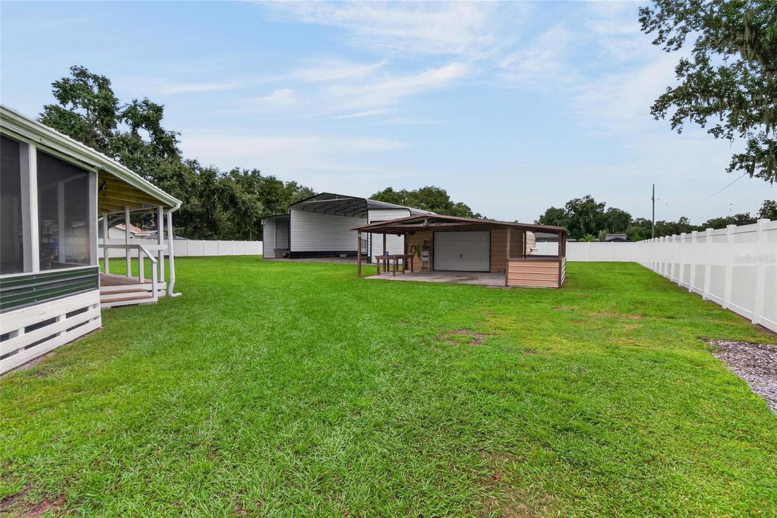 Manufactured Home at 3902 TOPRECA DR, PLANT CITY, photo 4 of 31