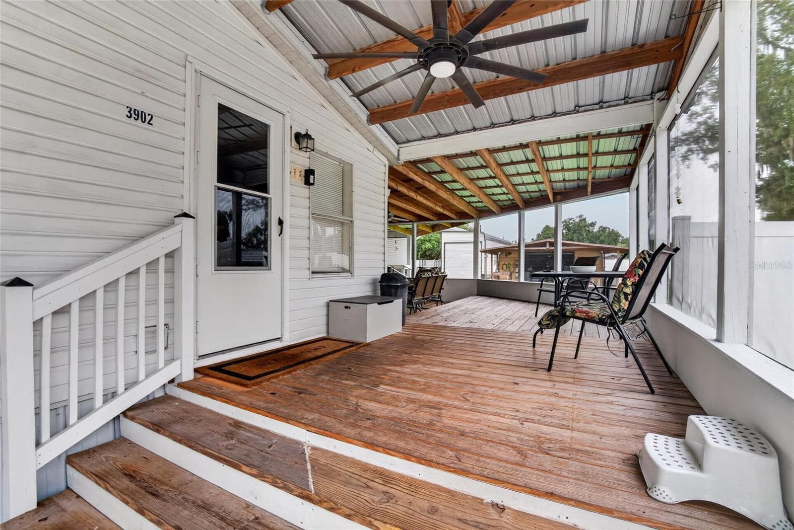 Manufactured Home at 3902 TOPRECA DR, PLANT CITY, photo 6 of 31