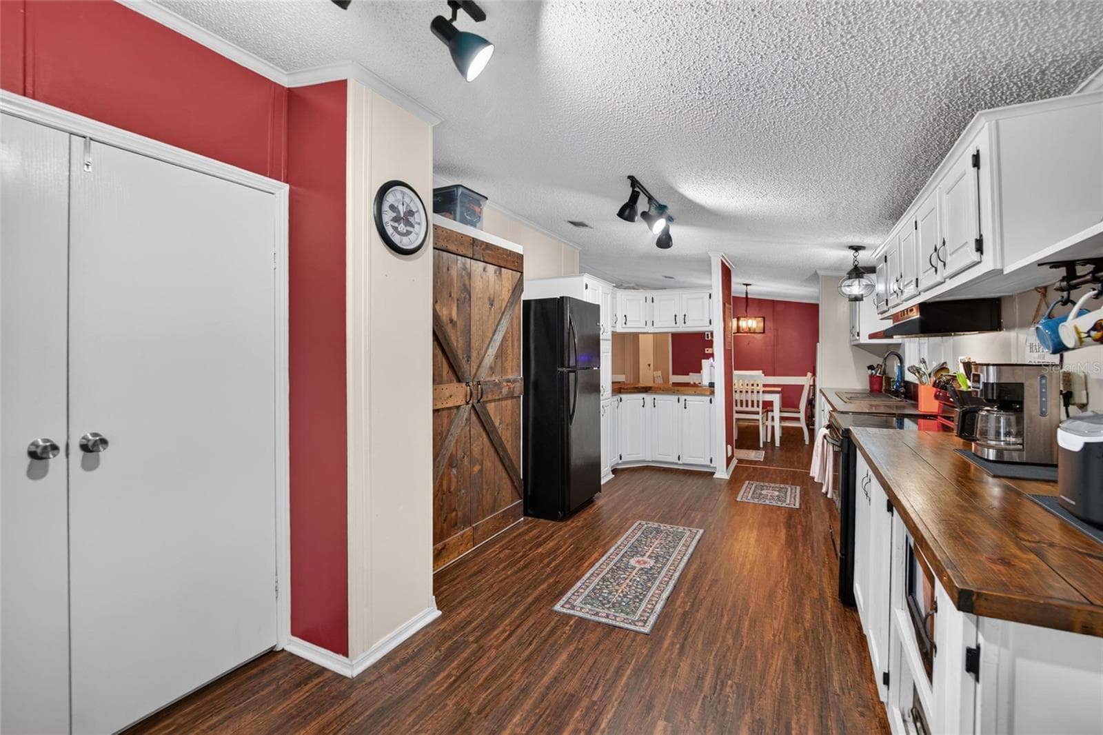 Manufactured Home at 3902 TOPRECA DR, PLANT CITY, photo 11 of 31