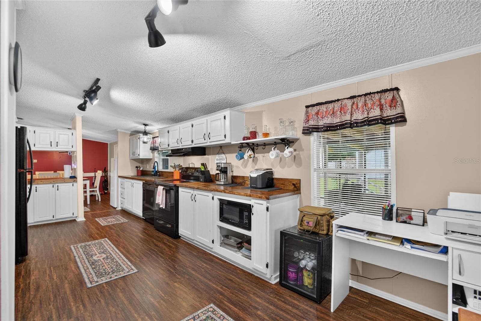 Manufactured Home at 3902 TOPRECA DR, PLANT CITY, photo 12 of 31
