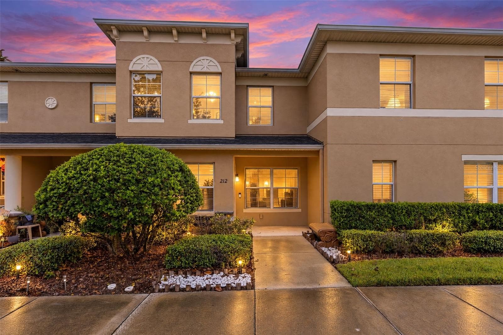 212 CARINA CIR