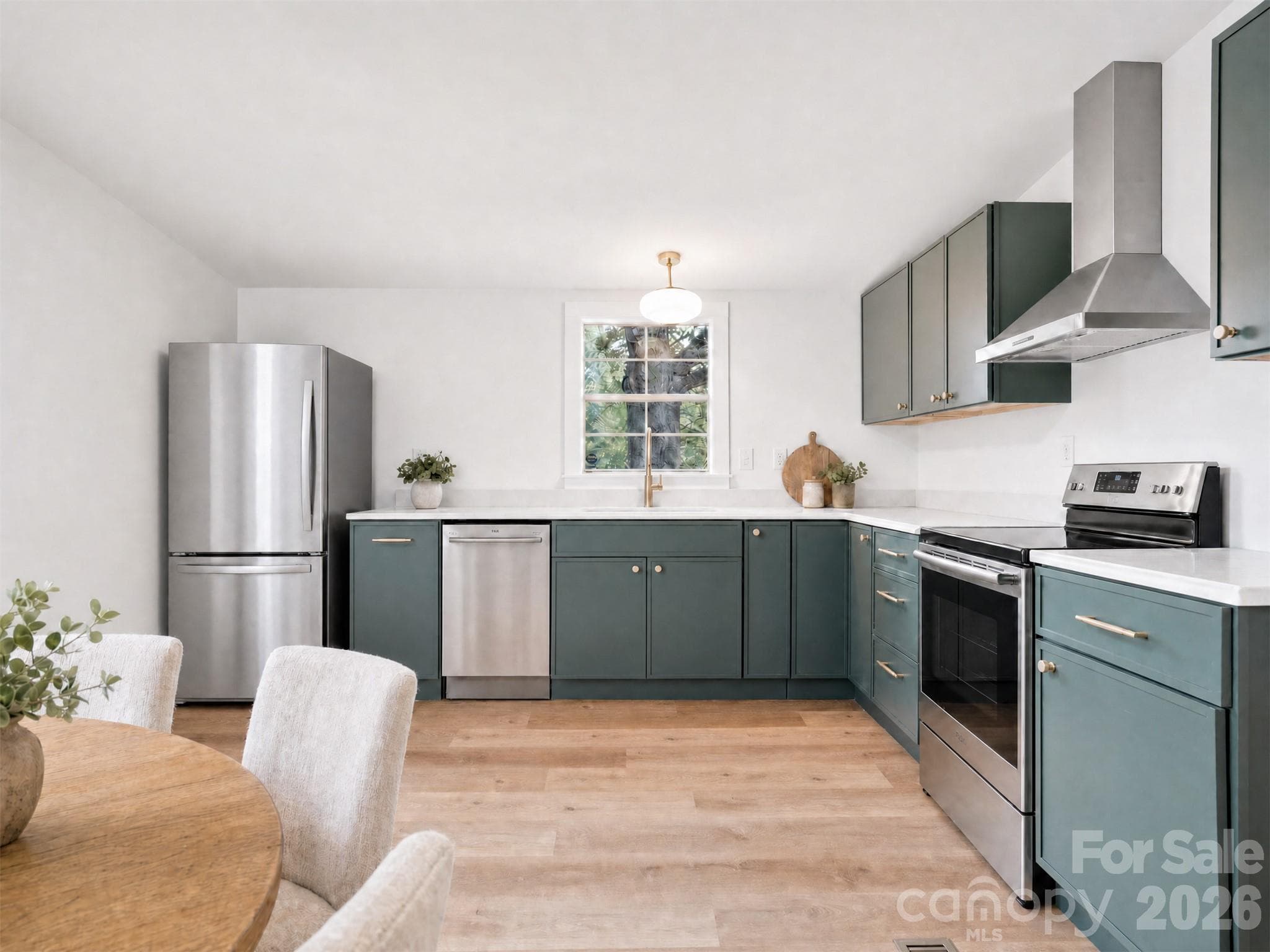 Virtually Staged - 405 Marie Court, York