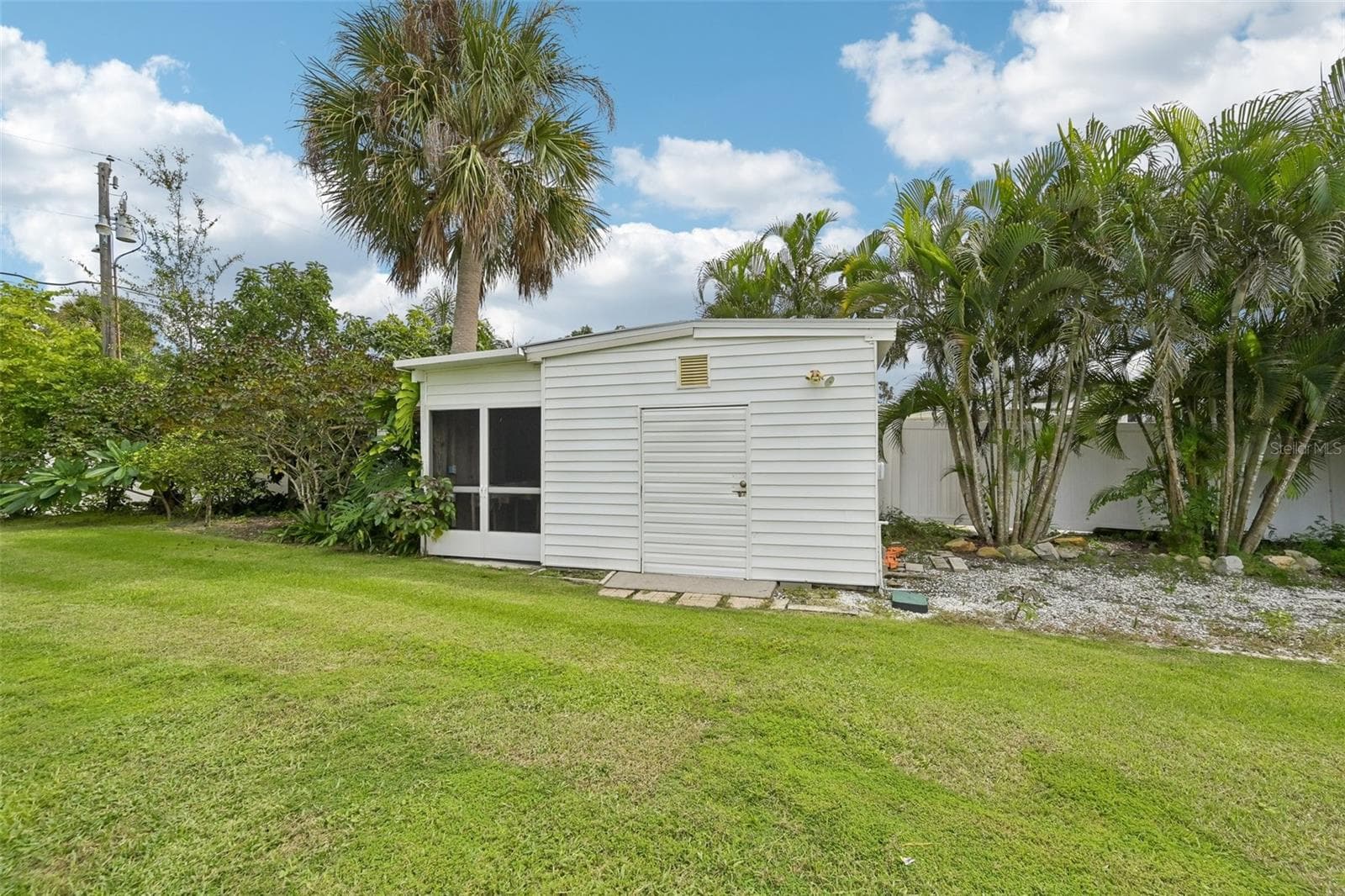 Single Family Residence at NOKOMIS, photo 7 of 47