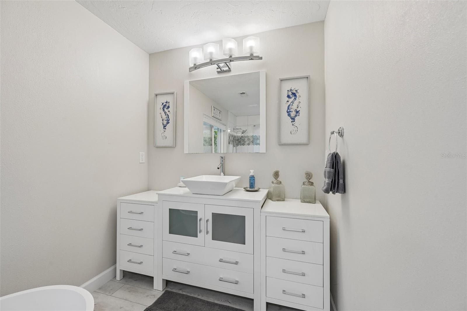 Single Family Residence at NOKOMIS, photo 11 of 47