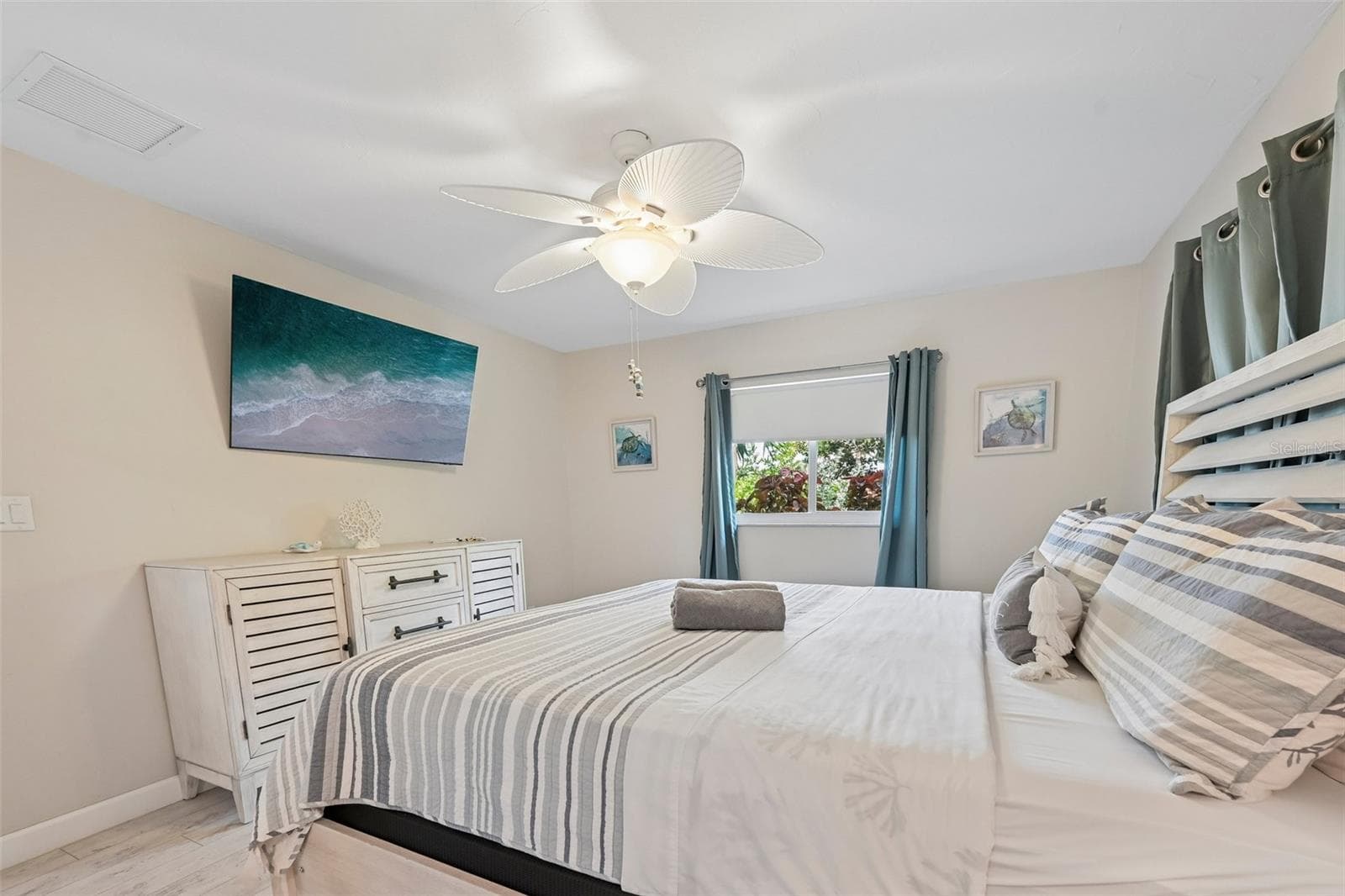 Single Family Residence at NOKOMIS, photo 12 of 47