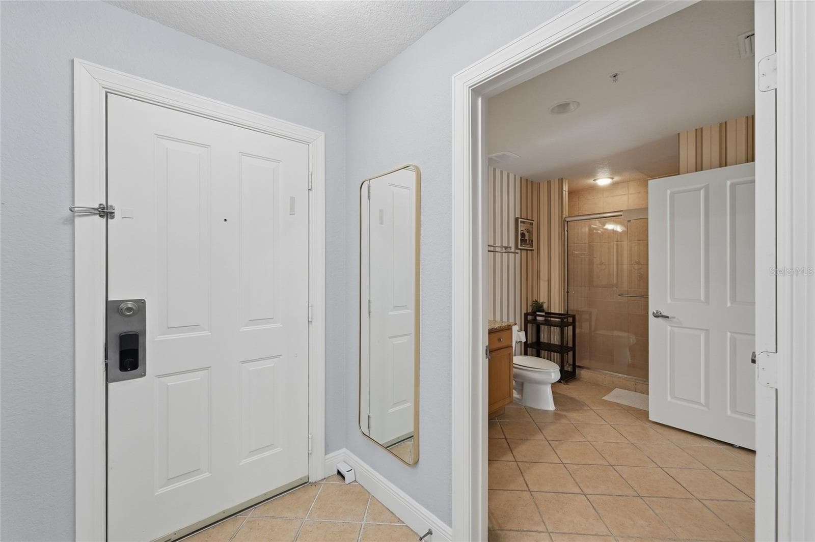 Condominium at 1310 SEVEN EAGLES CT #202, REUNION, photo 8 of 25