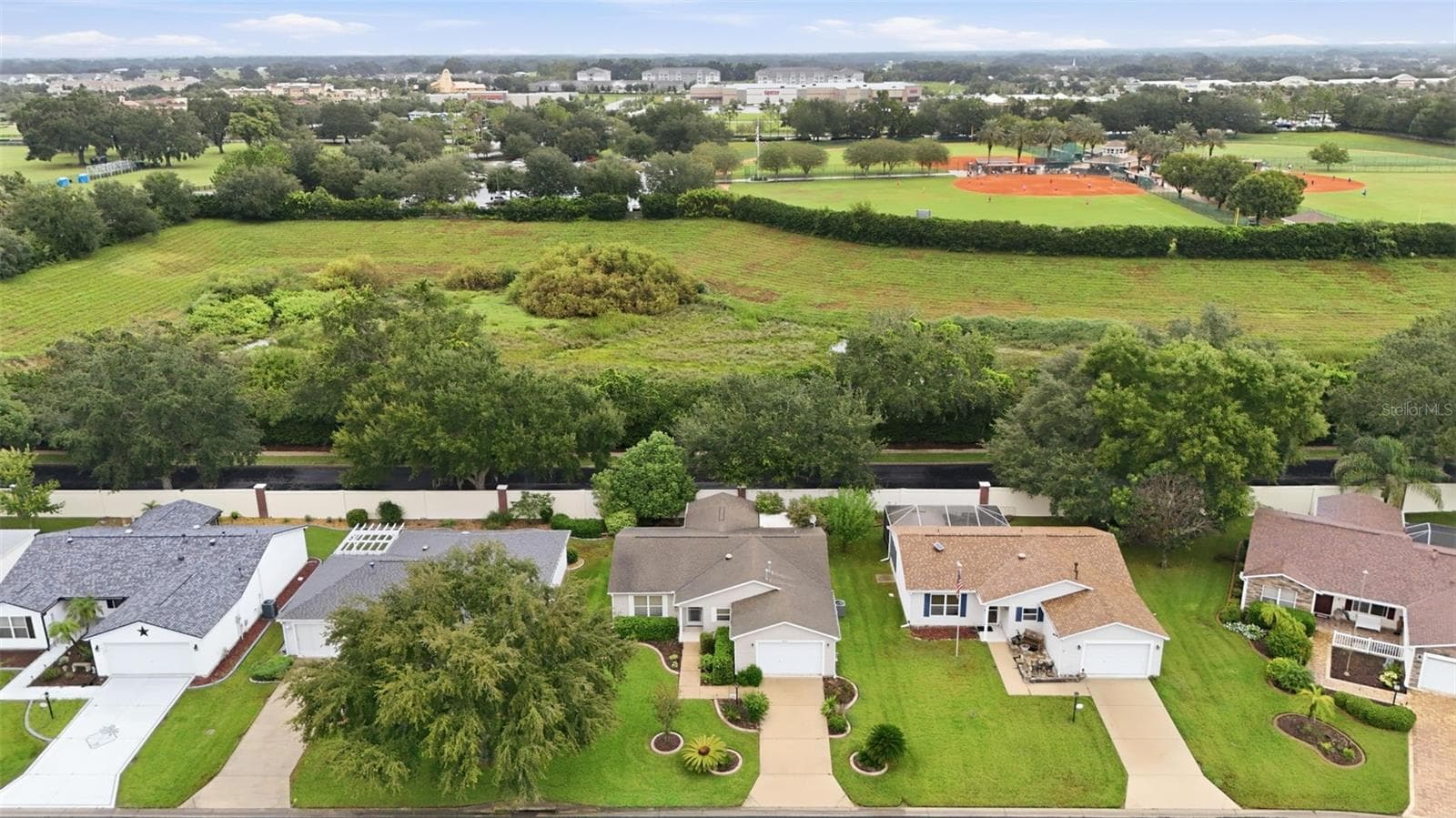 Multi Modal path behind privacy fence behind property. Very quiet. - 2800 PLAINRIDGE LOOP, THE VILLAGES