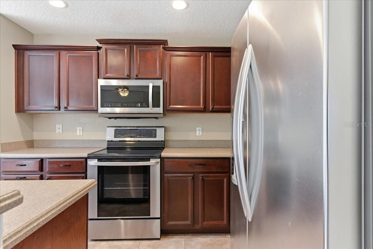 kitchen - 2816 CLIFFE CT, OVIEDO