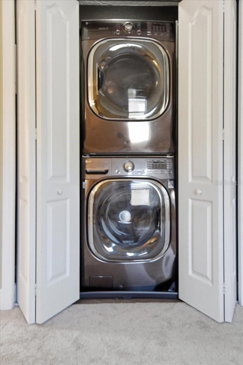 laundry off of the loft - 2816 CLIFFE CT, OVIEDO