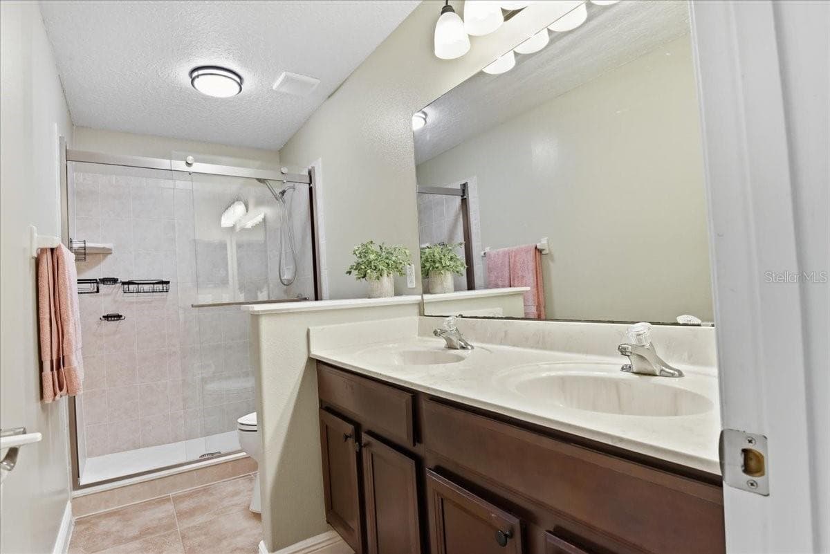 Primary Bath - 2816 CLIFFE CT, OVIEDO