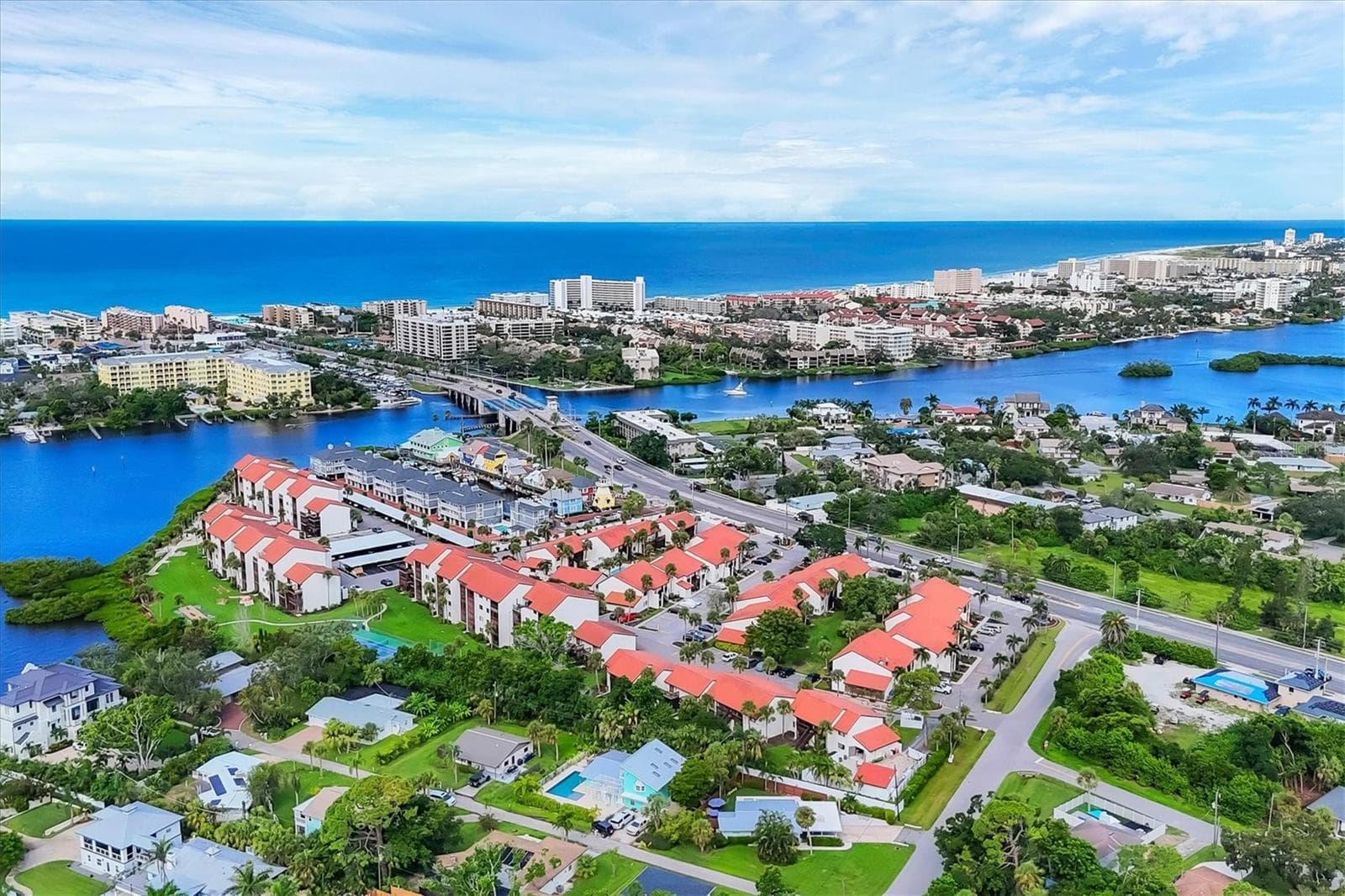 Condominium at 1640 STICKNEY POINT RD #40-101, SARASOTA, photo 27 of 38