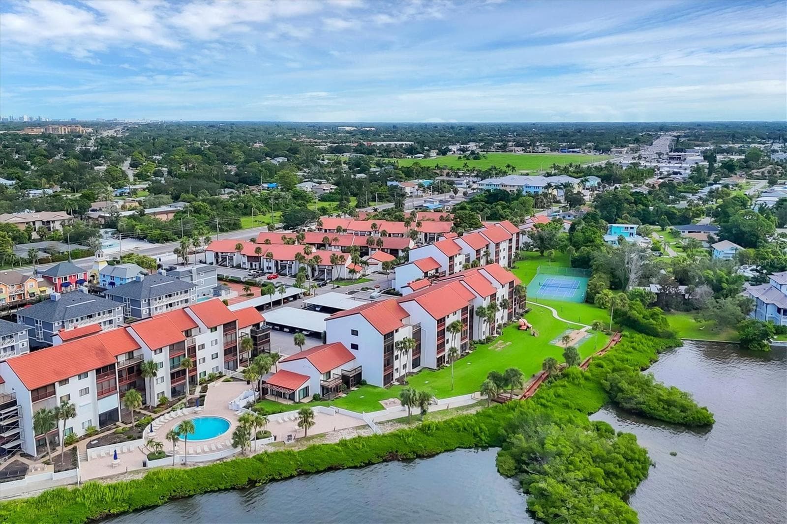 Condominium at 1640 STICKNEY POINT RD #40-101, SARASOTA, photo 36 of 38