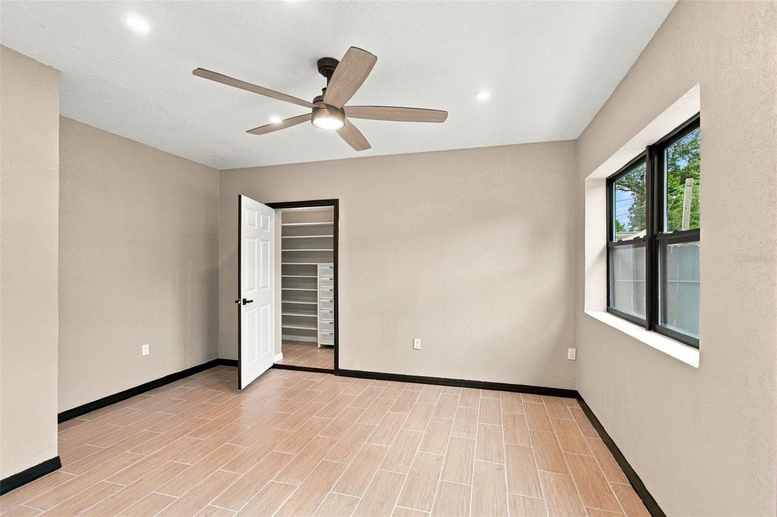 Single Family Residence at 2003 75TH WAY N, ST PETERSBURG, photo 63 of 81