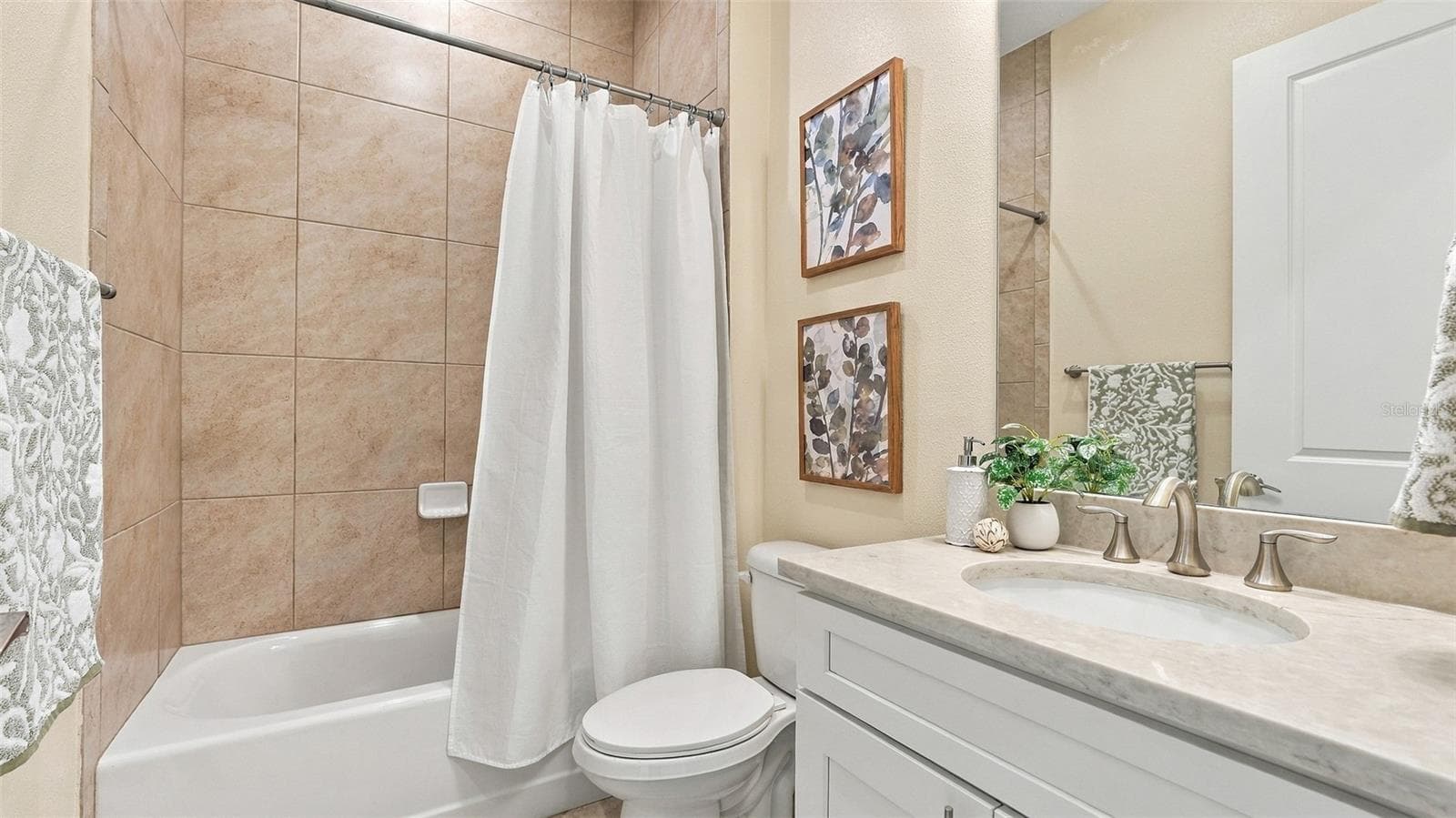 Guest bathroom - 3439 79TH STREET CIR W #303, BRADENTON