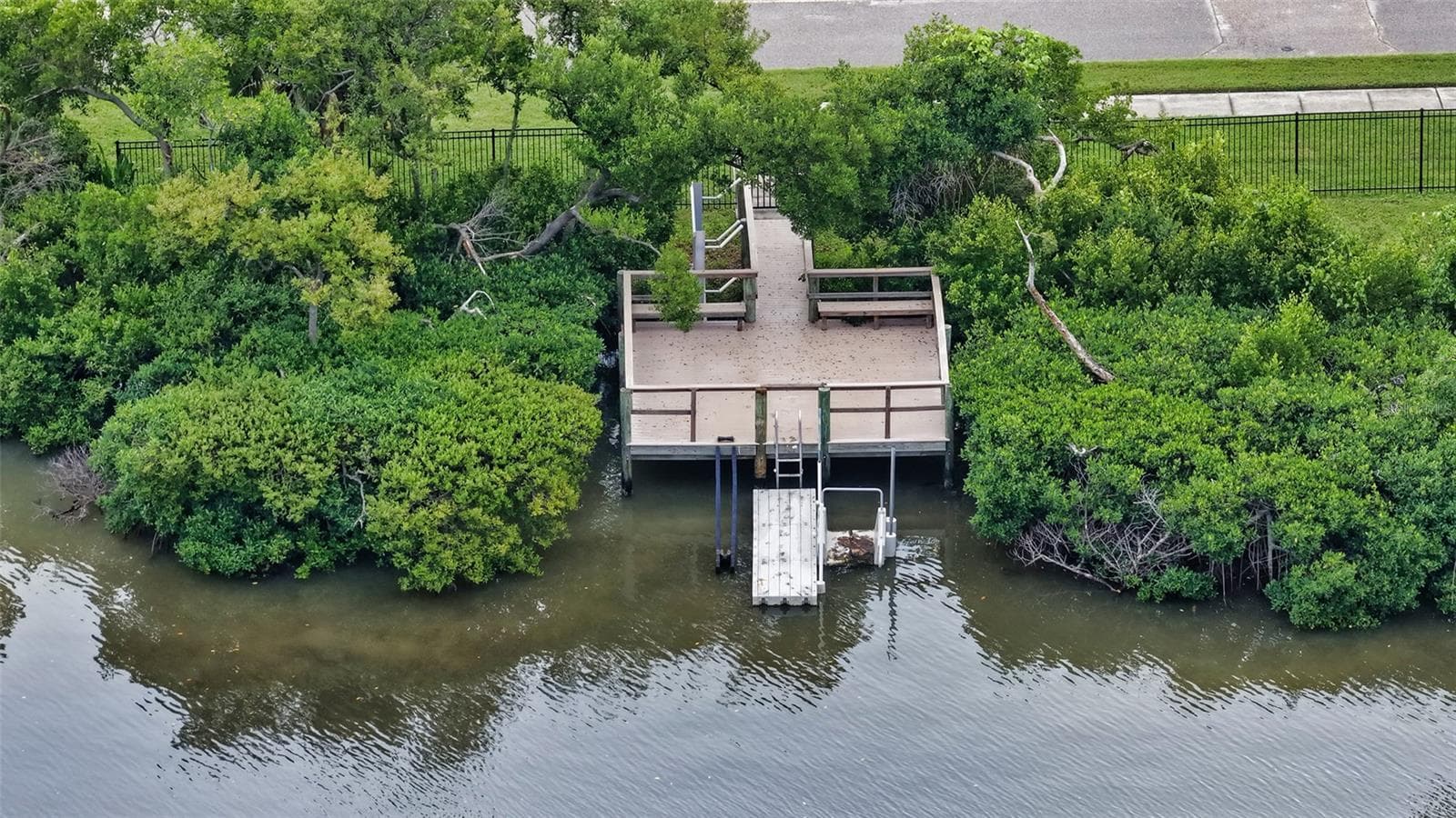 Private deck for kayaks and fishing - 3439 79TH STREET CIR W #303, BRADENTON