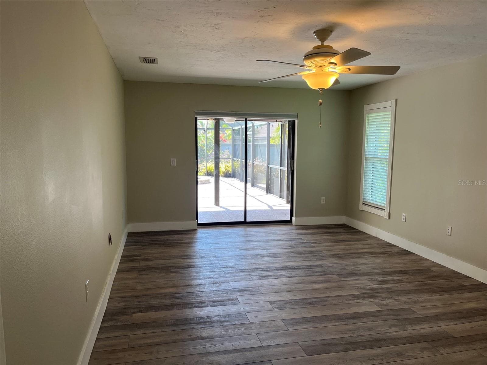 Primary Bedroom - 6993 COUNTRY LAKES CIR, SARASOTA